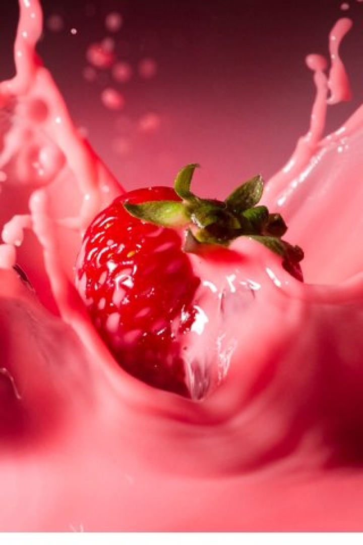 Download Strawberry milk - 3d hd wallpapers for your mobile cell phone
