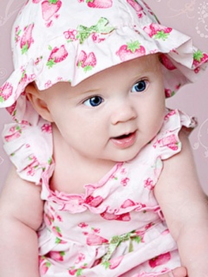 Download Small baby girl - Sweet and cute girls for your mobile cell phone