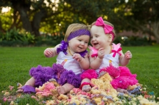 Download Photos of twins - Cute baby girl wallpapers for your mobile cell  phone