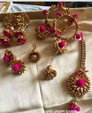 Floral jewellery for bride for hena s night