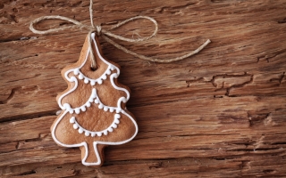 Gingerbread christmas tree ornament