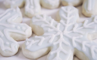 Snowflake icing