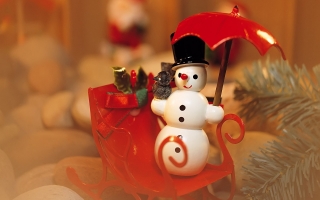 Snowman sledge