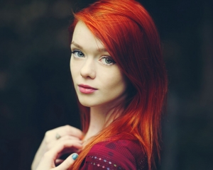 Beautiful redhead lass