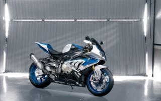 2013 bmw hp4