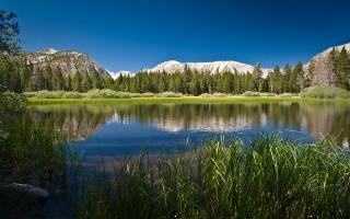 Mountain lake