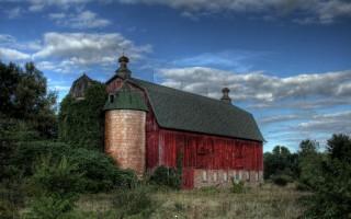 Old red barn