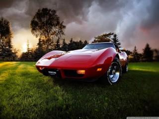 Old chevrolet corvette wallpaper