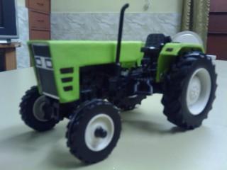 Tractor scale model india