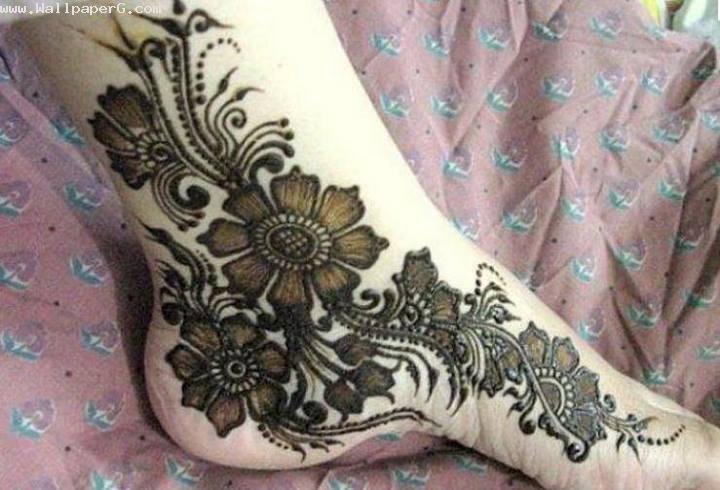 Mehendi designs for feet