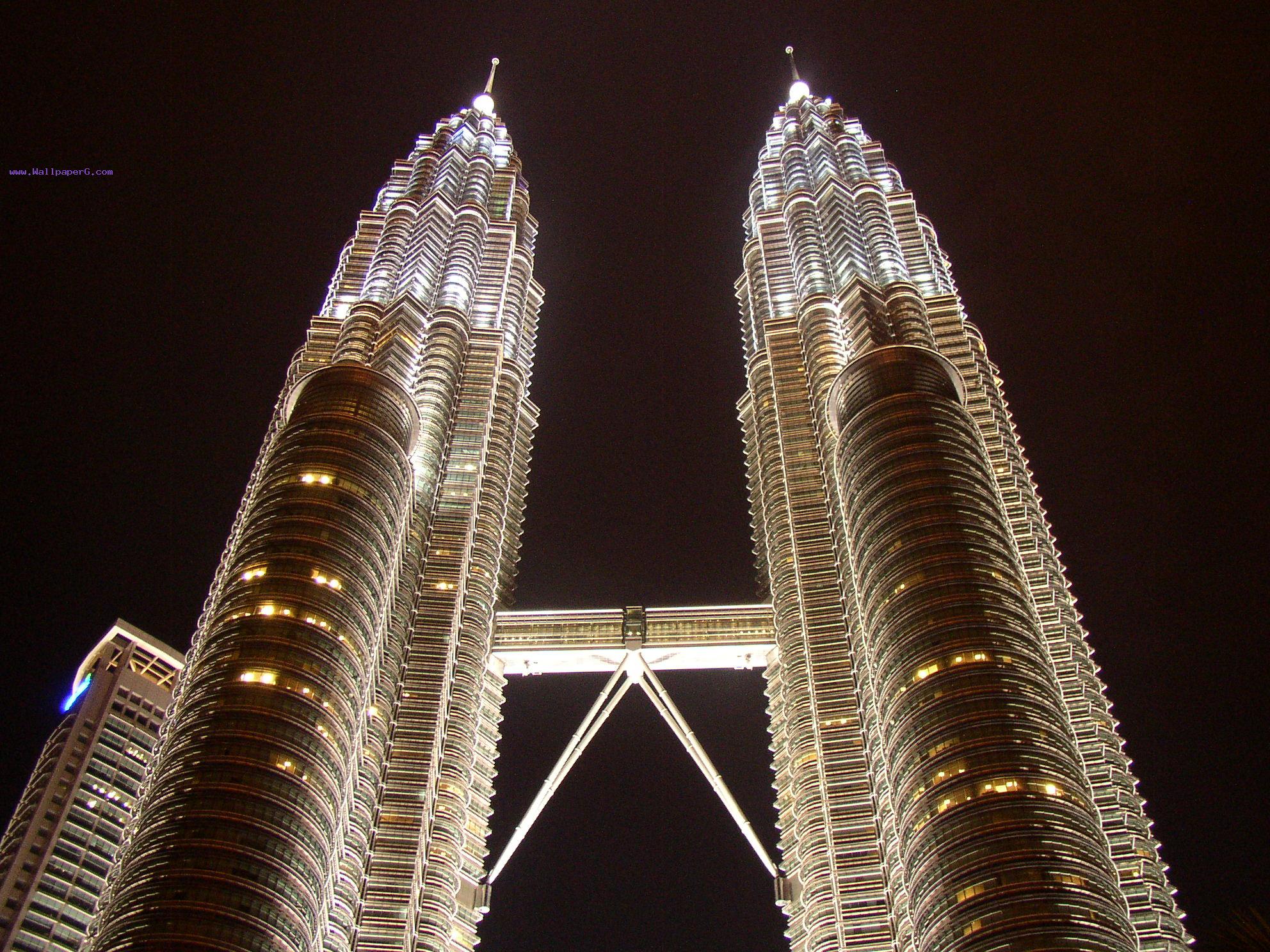 Twin towers 4855
