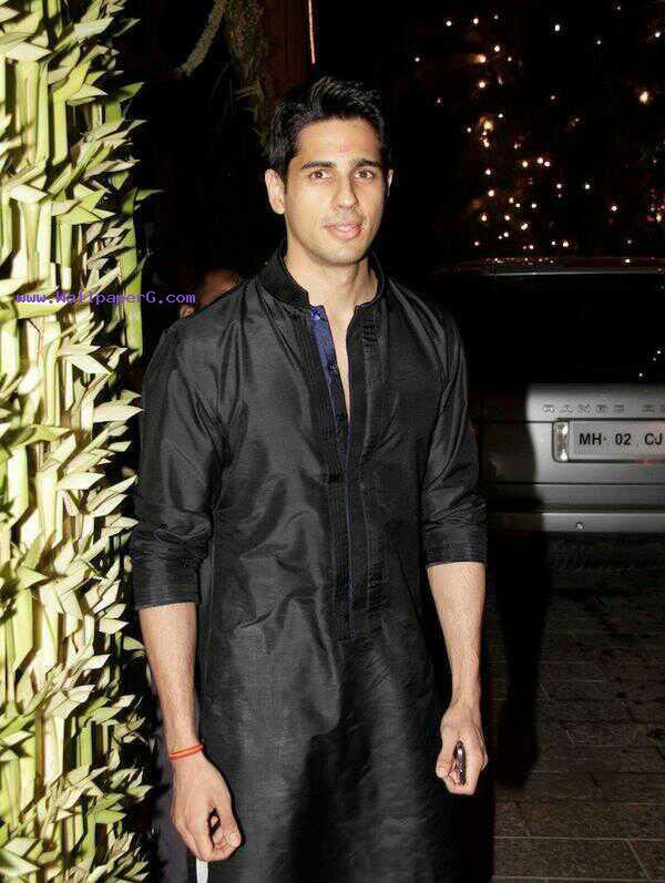 Siddharth malhotra 09