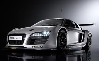 Audi r8 lms 2010