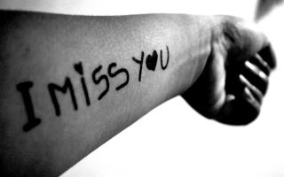 I miss you on hand