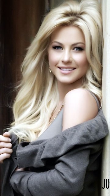 Julianne hough