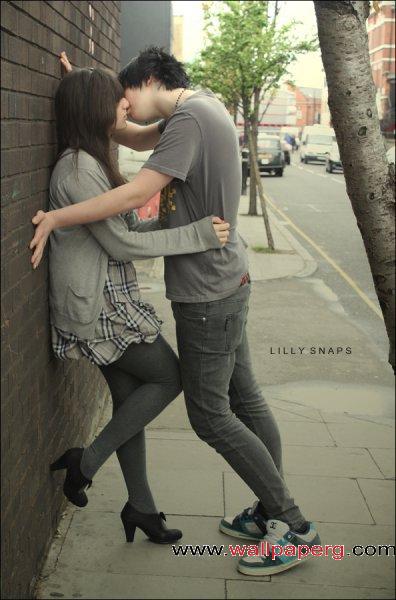 Kissing date 