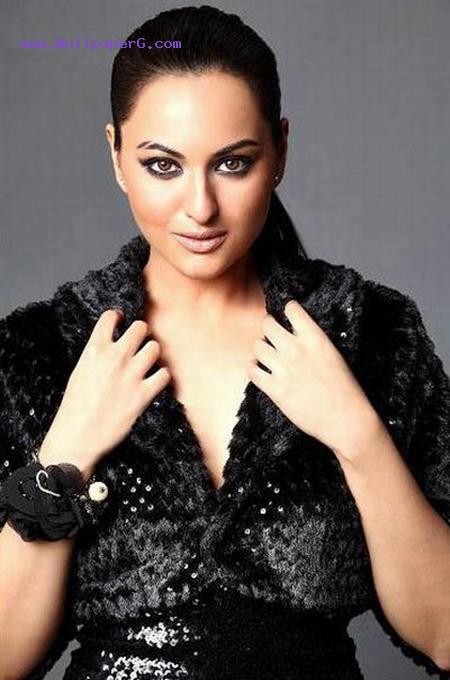 Sonakshi sinha 08