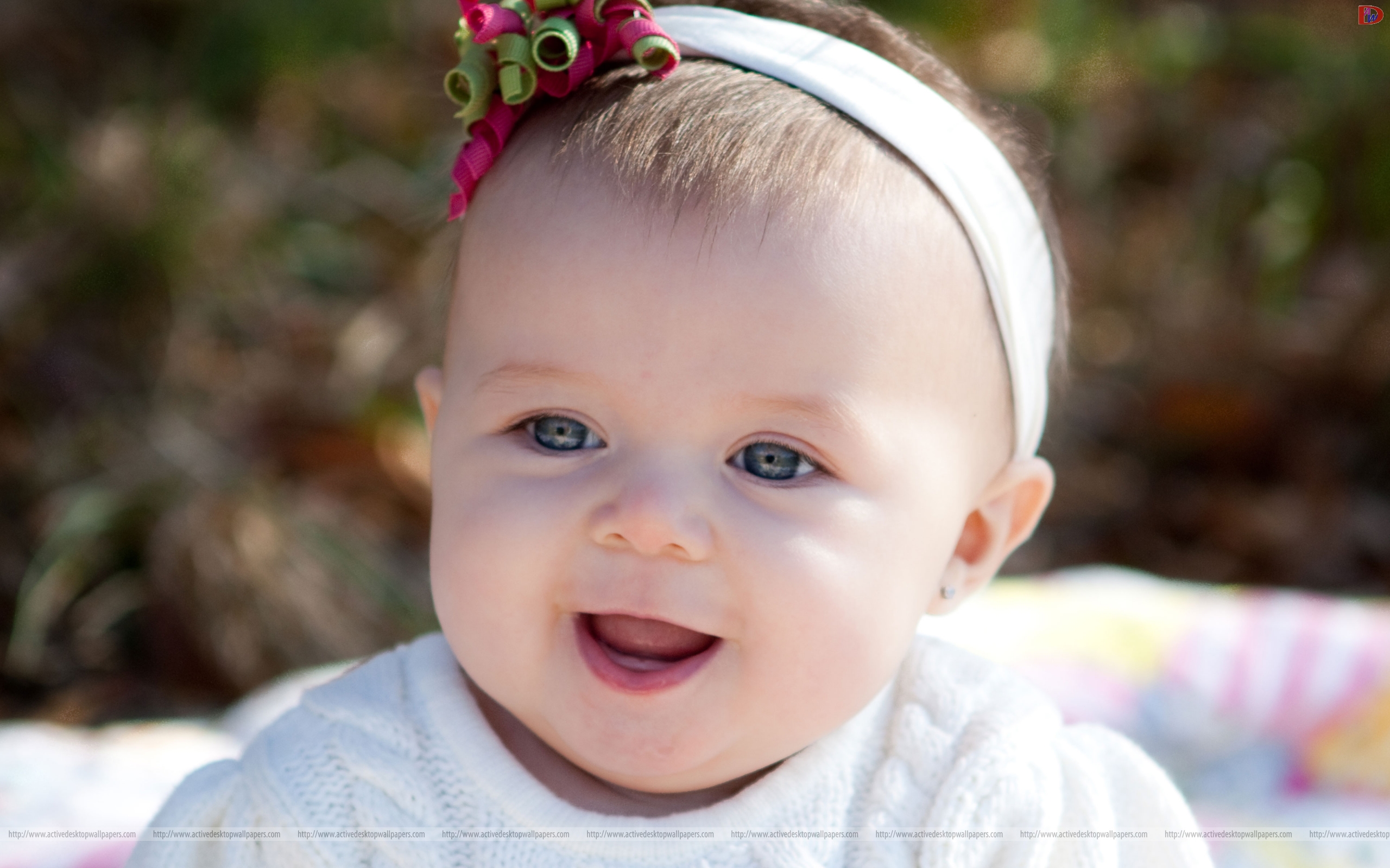 Download Cute baby girl wallpaper - Cute baby for your mobile cell phone Download Cute baby girl wallpaper - Cute baby for your mobile cell phone