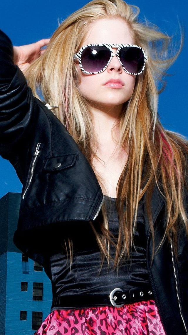 Download Avril Lavigne Summer Look Iphone Wallpaper Desi Girl Wallpapers For Your Mobile Cell Phone