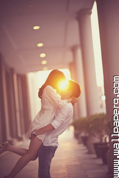 Download Couple cute kiss love - Romantic couple wallpapers for your mobile  cell phone