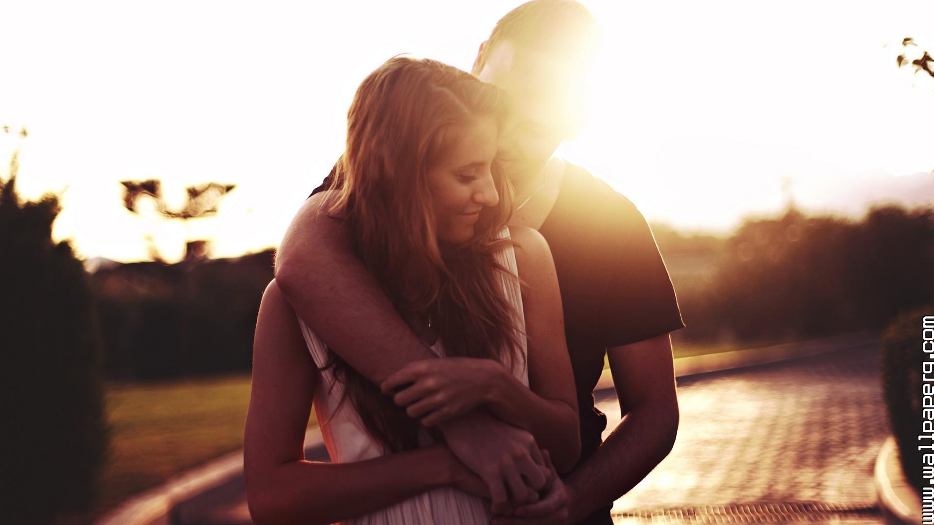Download Sweet hug - Romantic couple wallpapers for your mobile cell phone